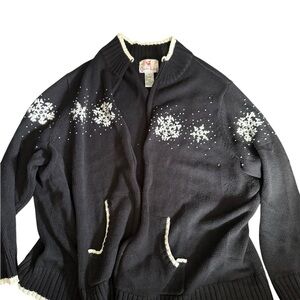 Quacker Factory Black and White Snowflake Zip Up Cardigan